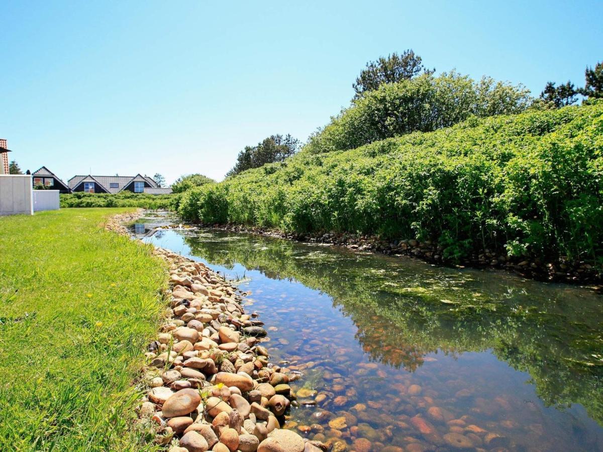 4 Person Holiday Home In Bl Vand Blåvand Exterior foto