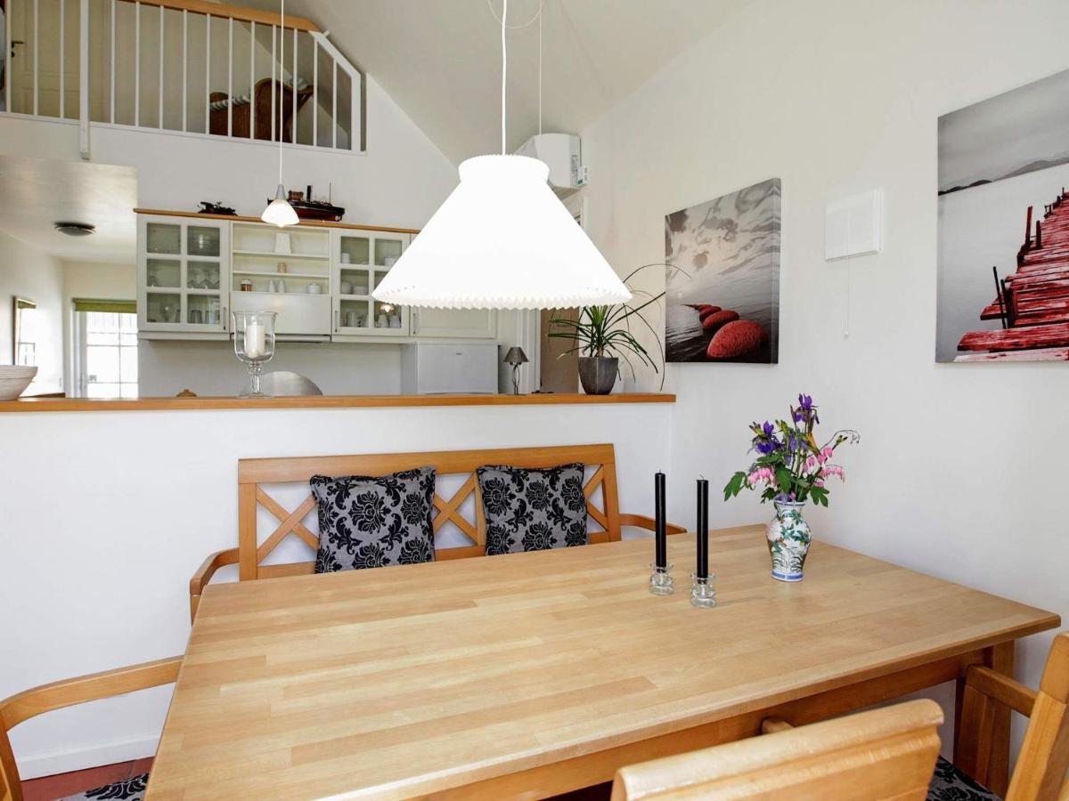 4 Person Holiday Home In Bl Vand Blåvand Exterior foto